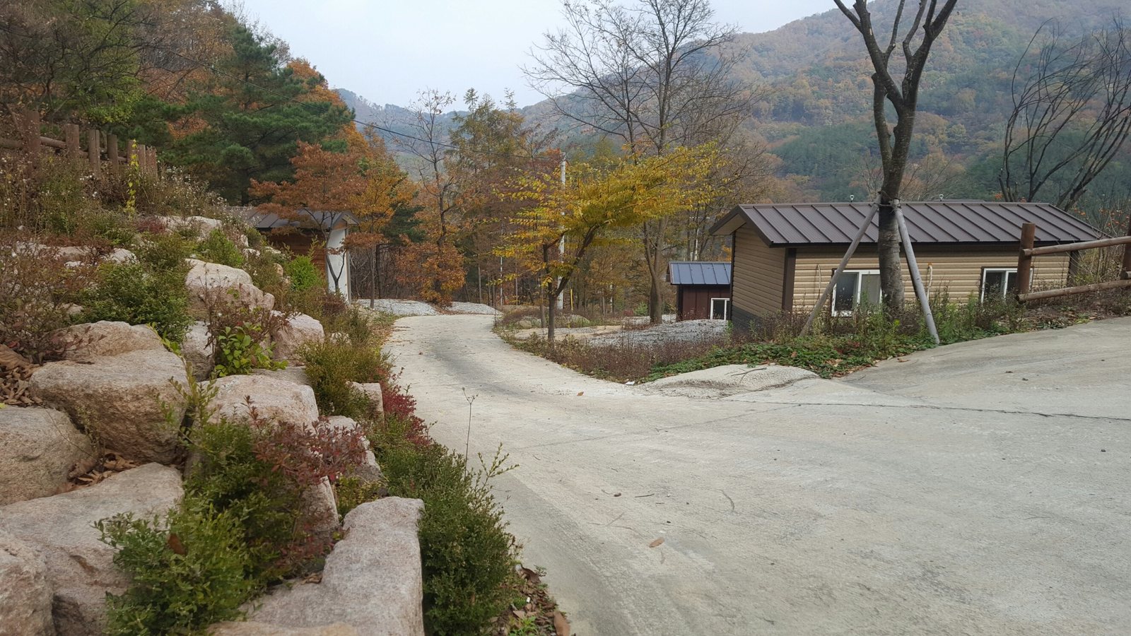 가을철 노류산촌생태마을 전경